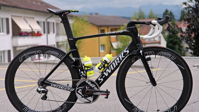 Bicykel Petra Sagana, ktorý mu tím Tinkoff-Saxo pripravil na TdF.