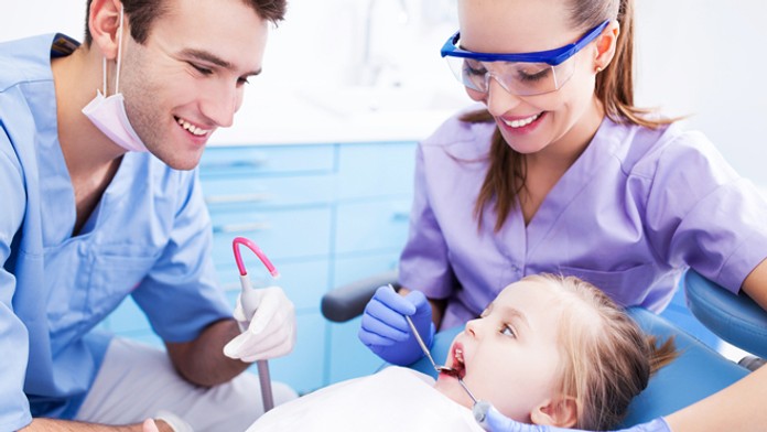 Dieťa u zubára - ilustračná snímka.