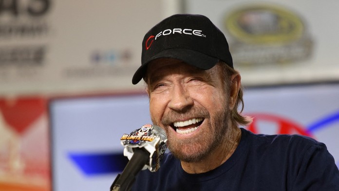 Návšteva svetových rozmerov. Slávny Chuck Norris je na Slovensku