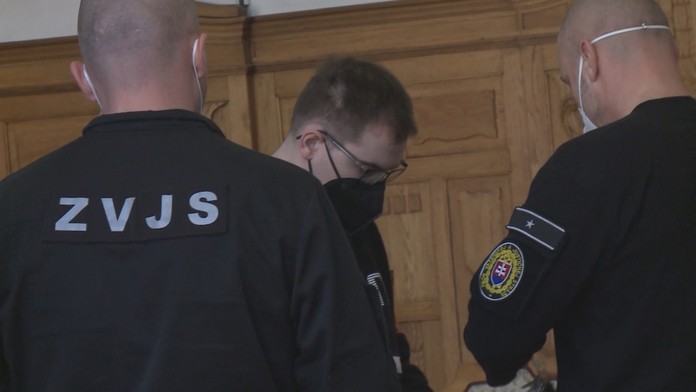 Lukáš, ktorý zabil otca a jeho partnerku.