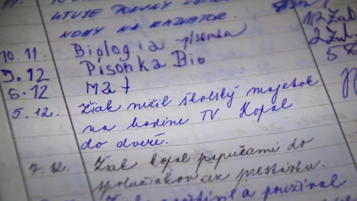 ADHD je syndróm spojený s hyperaktivitou a nepozornosťou.