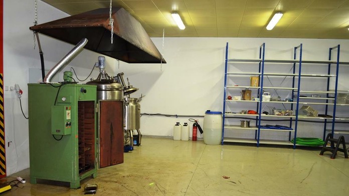 Chemické laboratórium na výrobu drog