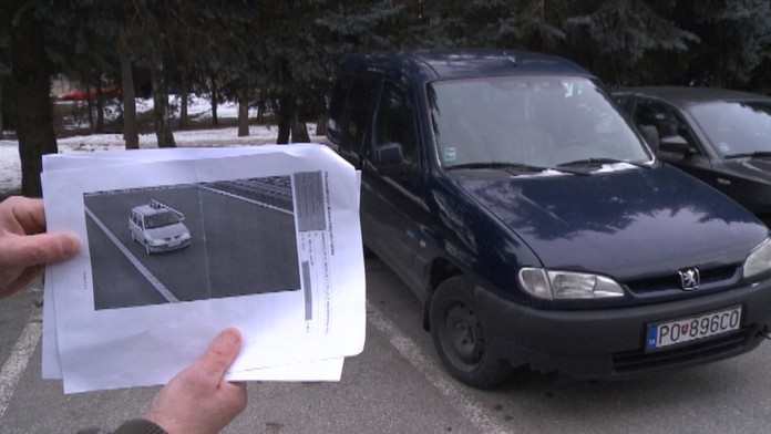 Niečo tu nesedí.