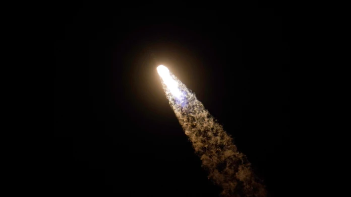 Kozmická loď Crew Dragon odštartovala z vesmírneho strediska na Floride k Medzinárodnej vesmírnej stanici.