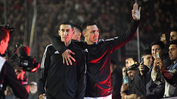 Pred arabskými miliónmi či Messiho Miami uprednostnil Benficu. Majster sveta spečatil transfer