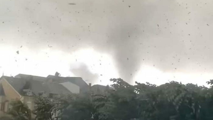 V Medzibrode sa zrútil dom počas rekonštrukcie.