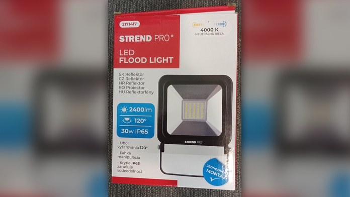 Nebezpečný LED reflektor.