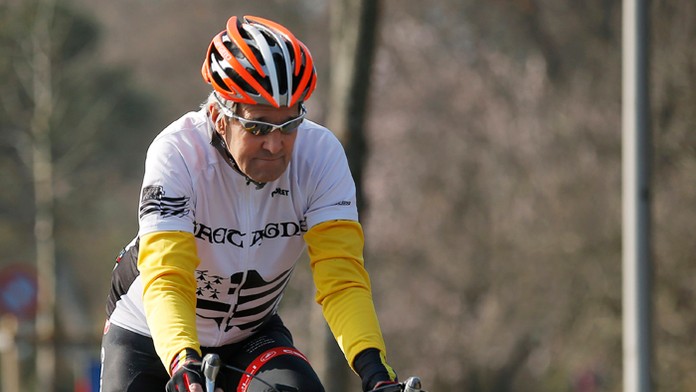 Na archívnej snímke z 18. marca 2015 je šéf americkej diplomacie John Kerry pri Ženevskom jazere. 