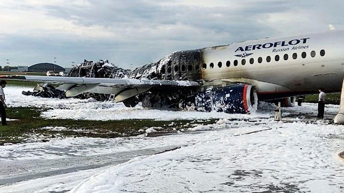 Lietadlo zachvátil obrovský požiar.