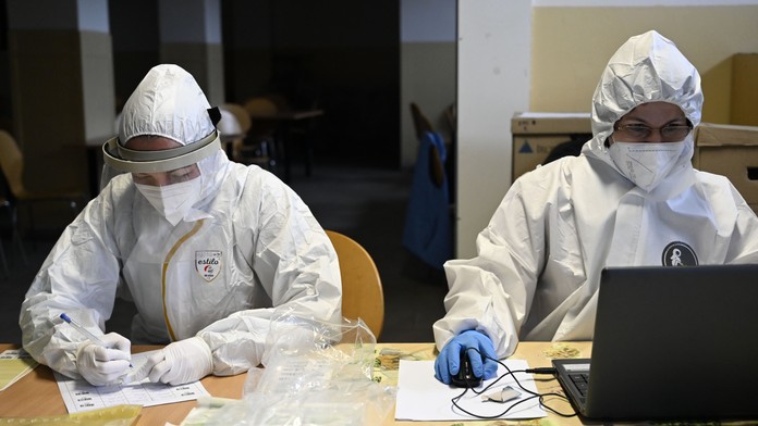 Testovanie na koronavírus.