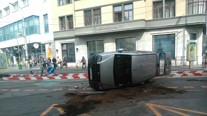 auto.jpg