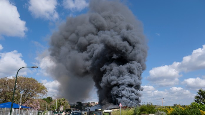 Izraelská armáda ohlásila útoky v Libanone