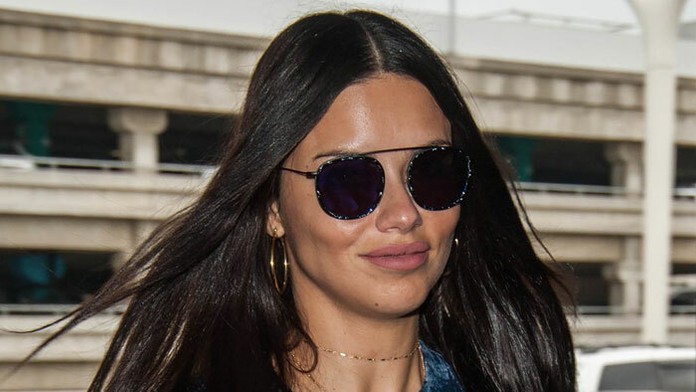 Adriana Lima na letisku v Los Angeles