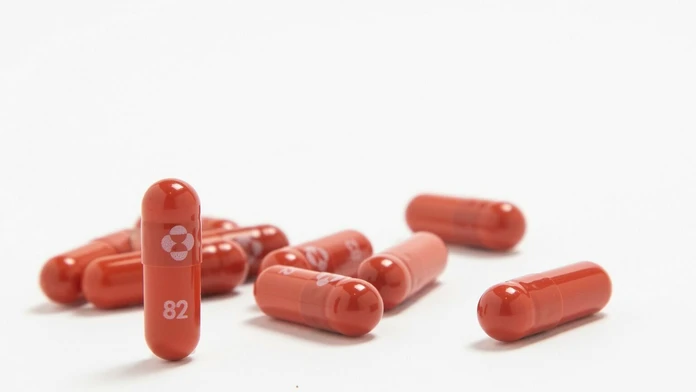 Perorálne antivirotikum molnupiravir od farmaceutickej spoločnosti Merck