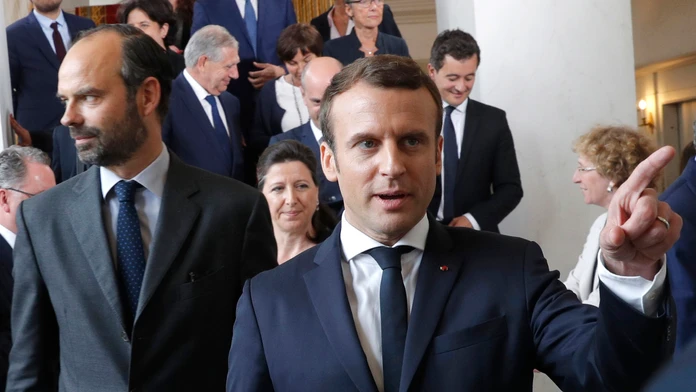 Emmanuel Macron predsedal prvému zasadnutiu vlády premiéra Édouarda Philippa.