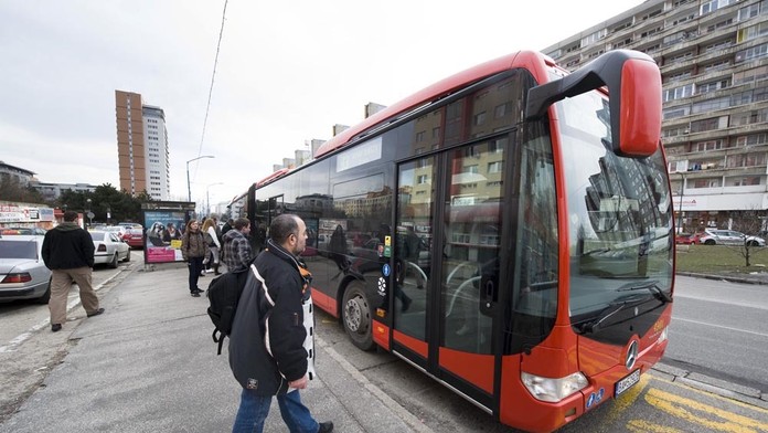 Autobus MHD v Bratislave - ilustračná snímka