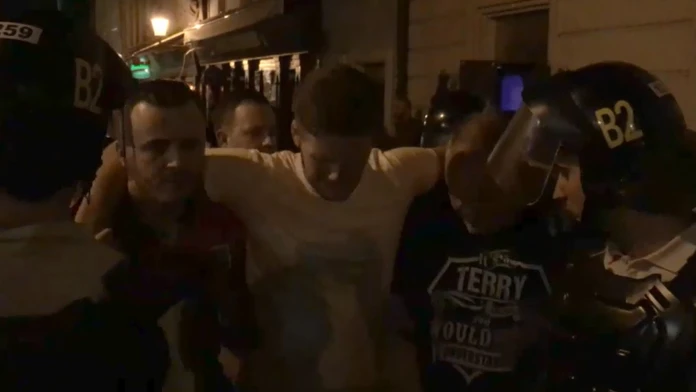 V Bratislave niekoľkokrát tiekla krv. Anglickí fanúšikovia boli ako odtrhnutí z reťaze