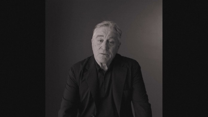 Robert De Niro na videu.