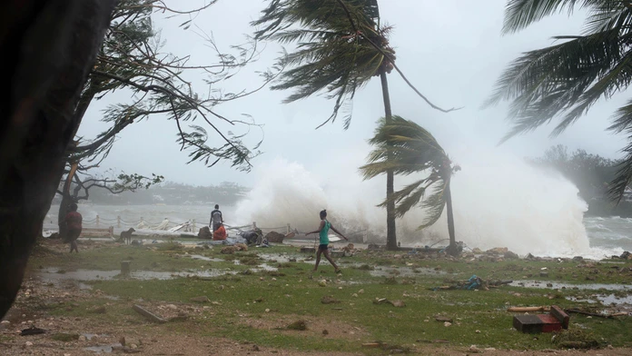 Ostrov Vanuatu, cyklón.