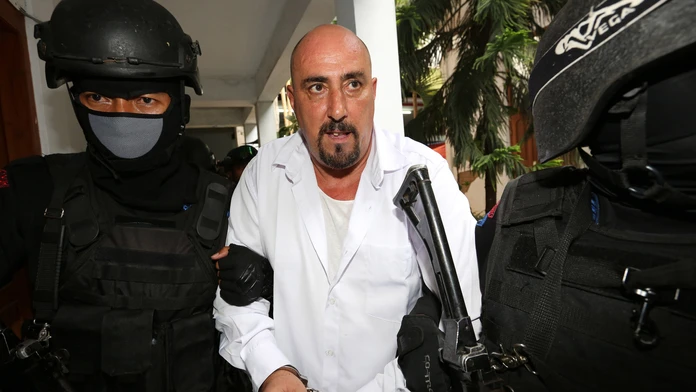 Francúz Serge Atlaoui  počas príchodu na súd