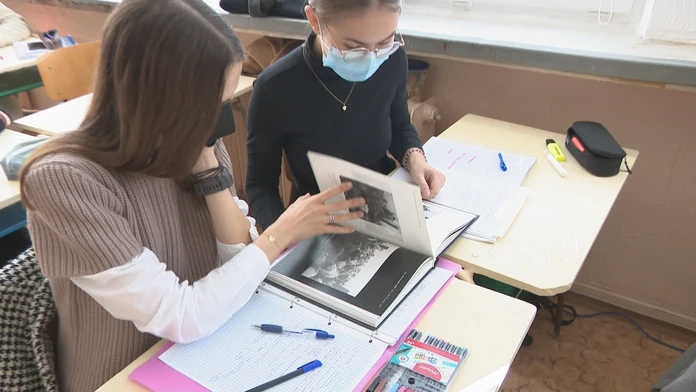 Študenti z bratislavského gymnázia.