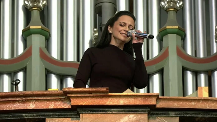 Ivana Gottová a Nelly Sofie sa lúčia s Karlom Gottom
