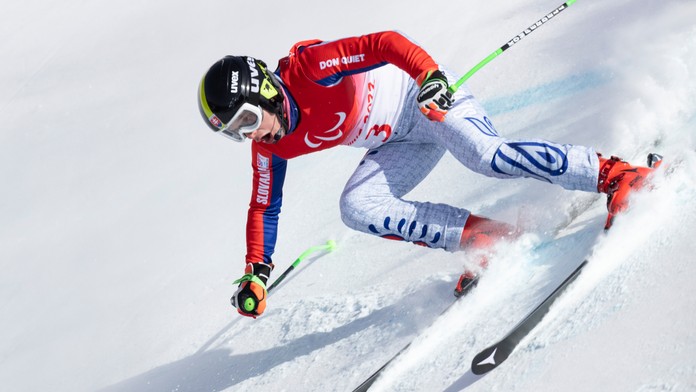 Skúšala viacero športov, teraz získala zlato na paralympijských hrách. Alexandra Rexová napodobnila Petru Vlhovú