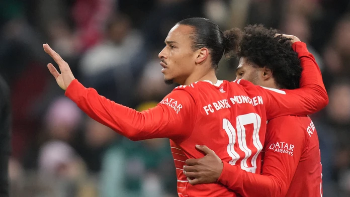 Gnabry s hetrikom, 17-ročný Tel s ďalším gólom a Bavori s tromi bodmi. Dortmund opäť zakopol