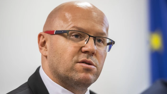 Odstavili ďalšieho elitného funkcionára polície. Šéfa NAKA nahradili v čase dovolenky