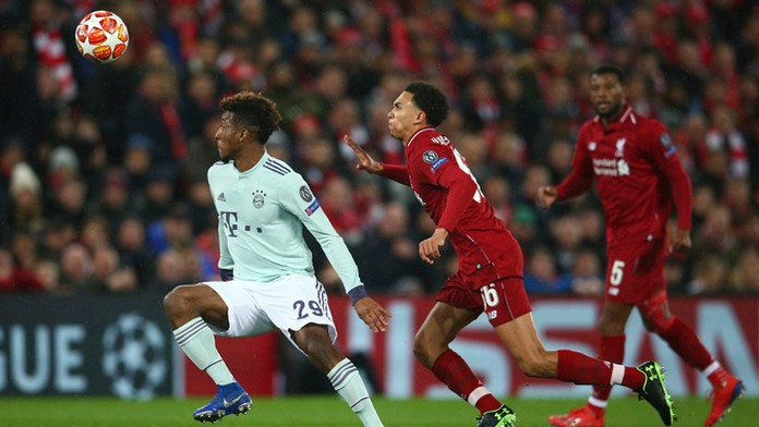 Tomáš Tatar z Montrealu strieľa gól proti Columbusu.