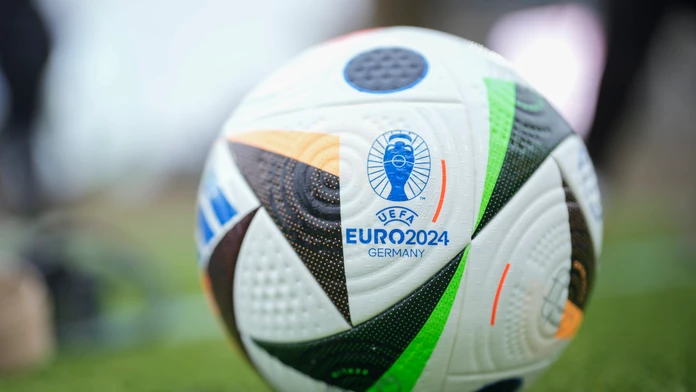 Neviete si predstaviť život bez futbalu? V tom prípade sa zapojte do súťaže a vyhrajte lístky na EURO