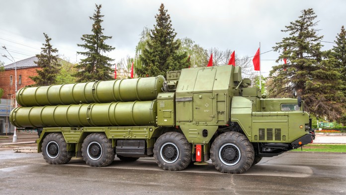 Keď sa Rusko stiahne, Slovensko systém S-300 Ukrajine nedodá, vyhlásil minister Naď