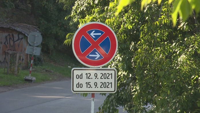 Označenie uzávierky počas návštevy pápeža.