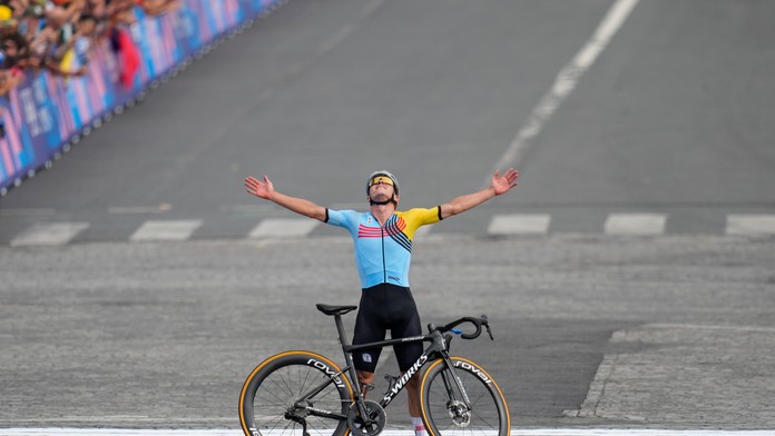 Belgičan Evenepoel pridal ďalšie olympijské zlato. Na stupňoch víťazov aj dvojica Francúzov