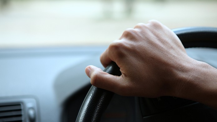 Volant na pravej strane