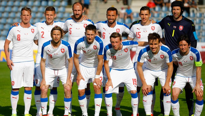 Českí futbaloví reprezentanti na archívnej snímke.