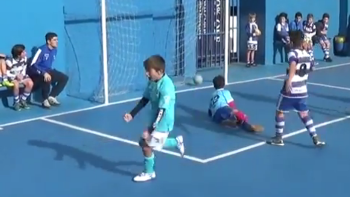 Thiago Cruz Fernandez v akcii.