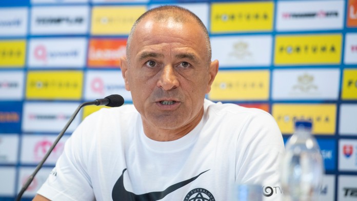 Calzona si na Portugalsko verí, no priznáva i veľký rešpekt: Plný štadión bude našou výhodou