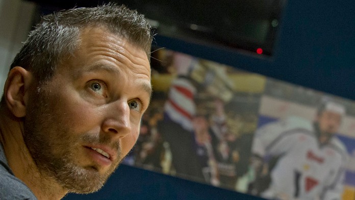 Obranca New York Islanders Ľubomír Višňovský.