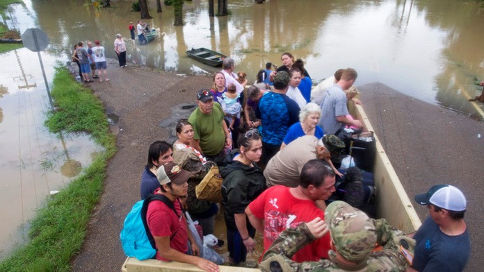 Pred záplavami v Louisiane evakuovali 20.000 ľudí.
