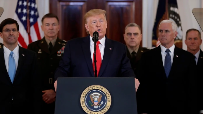 Donald Trump počas vyhlásenia po útokoch na základne..jpg
