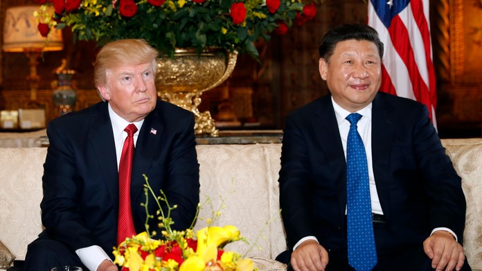 Prezident Trump a čínsky prezident Si Ťin-pching.