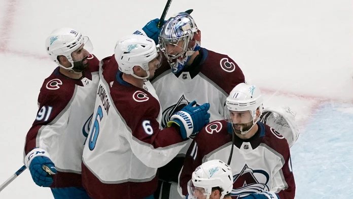 Colorado vyhralo v St. Louis, tímy ale prišli o kľúčových hráčov