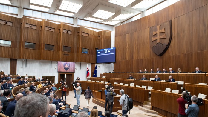 V stredu by sa mala začať ďalšia schôdza Národnej rady SR. Rokovať sa má aj o Trestnom zákone