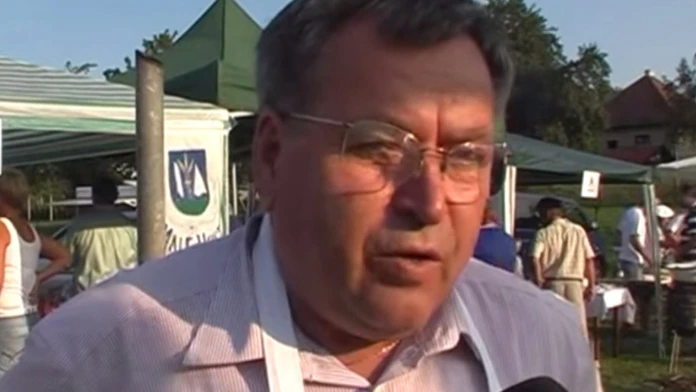 Starosta obce Malé Hoste Teodor Rusnák.