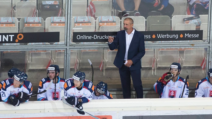 Tréner slovenskej hokejovej reprezentácie Zdeno Cíger 