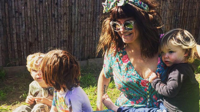 Synom spísala rady, ako sa správať k ženám. Jej status hovorí matkám z duše