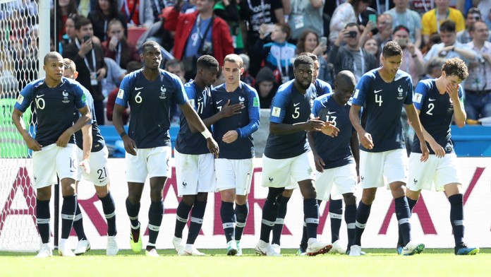 Francúzski hráči počas zápasu proti Austrálii na MS 2018.