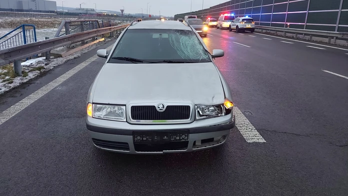 Tragické ráno v Nitre. Muž († 56) prechádzal cez cestu mimo priechodu pre chodcov