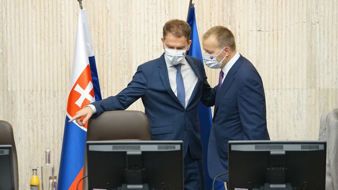 Ministri Ivan Korčok a Roman Mikulec.